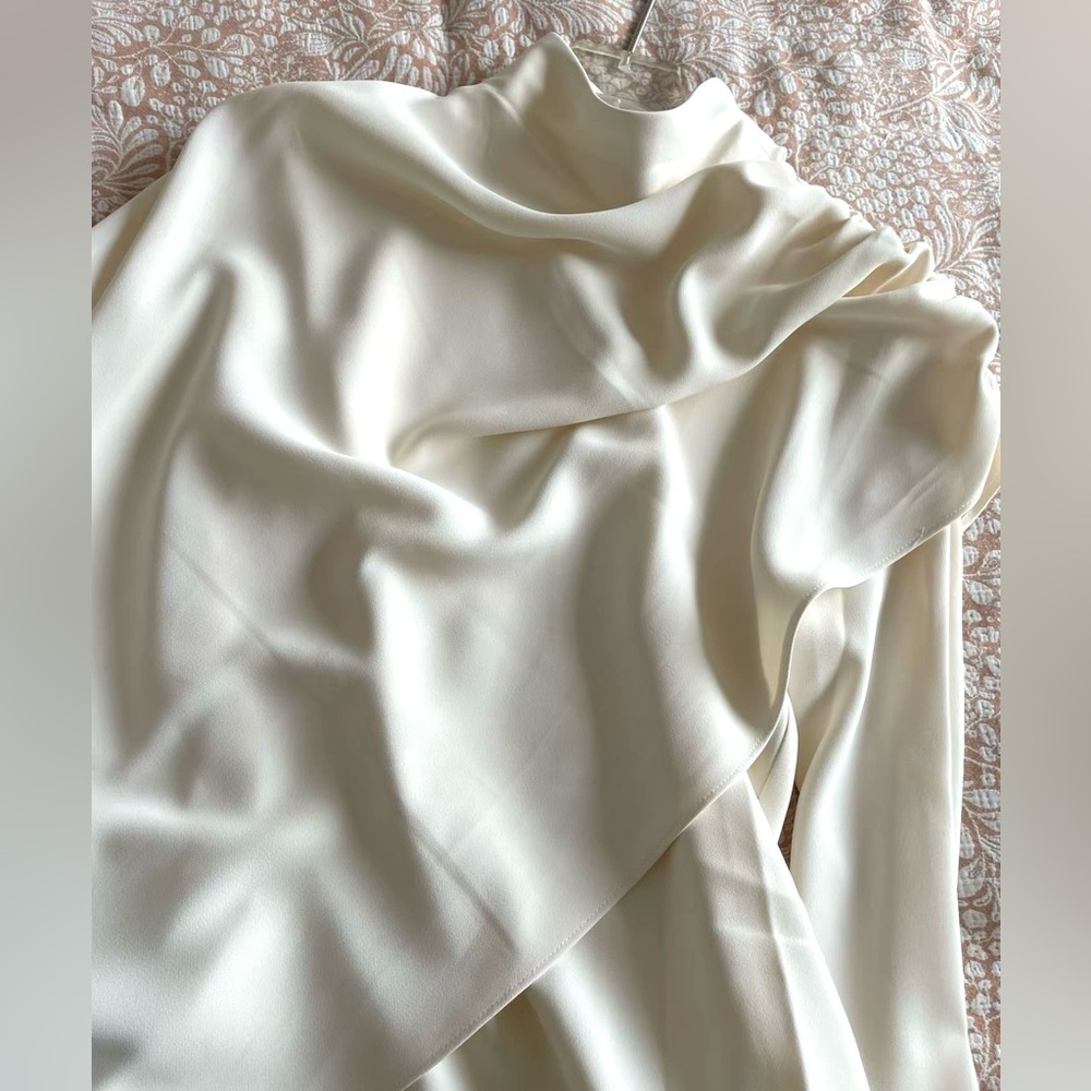 Helsa NWOT The Wilhelmina Cape Top - Picture 13 of 14